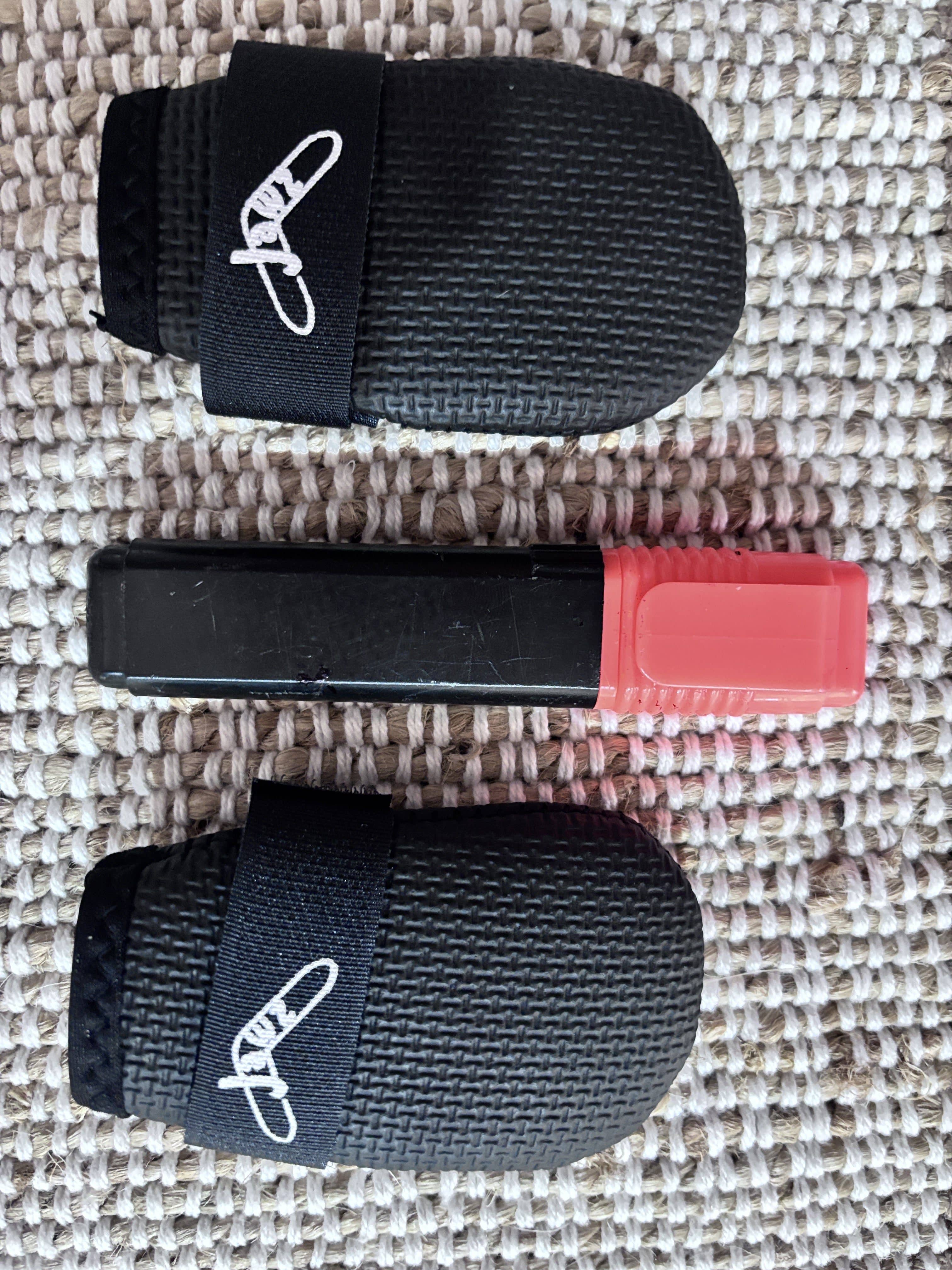 JAWZ Traction Booties (pack of 2) - S image